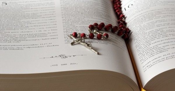 Contoh ujud doa rosario untuk keluarga yang dikunjungi