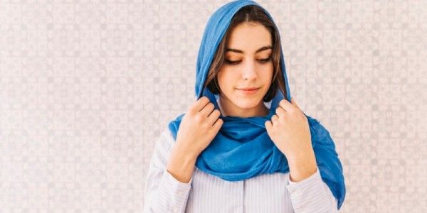 Sebutkan 3 amalan yang baik dilakukan pada bulan ramadhan
