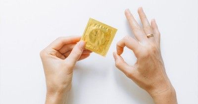 10 Merek Kondom Bergerigi Bisa Digunakan Suami saat Istri Hamil