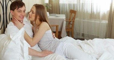6 Cara Membantu Suami Tahan Lama Ranjang, Demi Kepuasan Seks