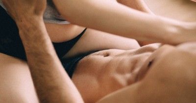 5 Posisi Kamasutra Bisa Memuaskan Seks Pasangan