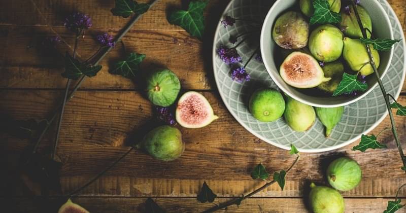 8 Benefits of Guava Fruit for Cancer and Heart Patients