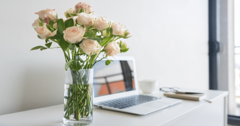 6 Flowers That Stay Fresh in a Vase Over a Week