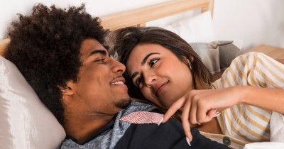 Hindari Berhubungan Seks saat Hamil jika Mengalami 5 Kondisi Ini