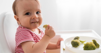 7 Tips Mengenalkan Finger Food pada Bayi untuk Pertama Kalinya