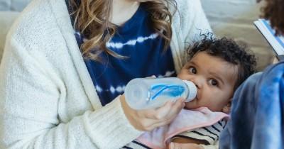 Ini Tanda Susu Formula Tak Layak Diminum Bayi