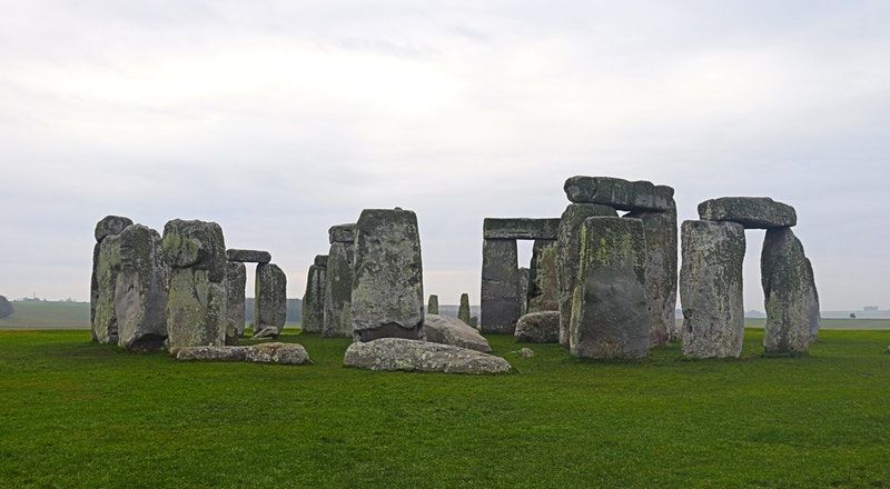 1. Apa itu Stonehenge