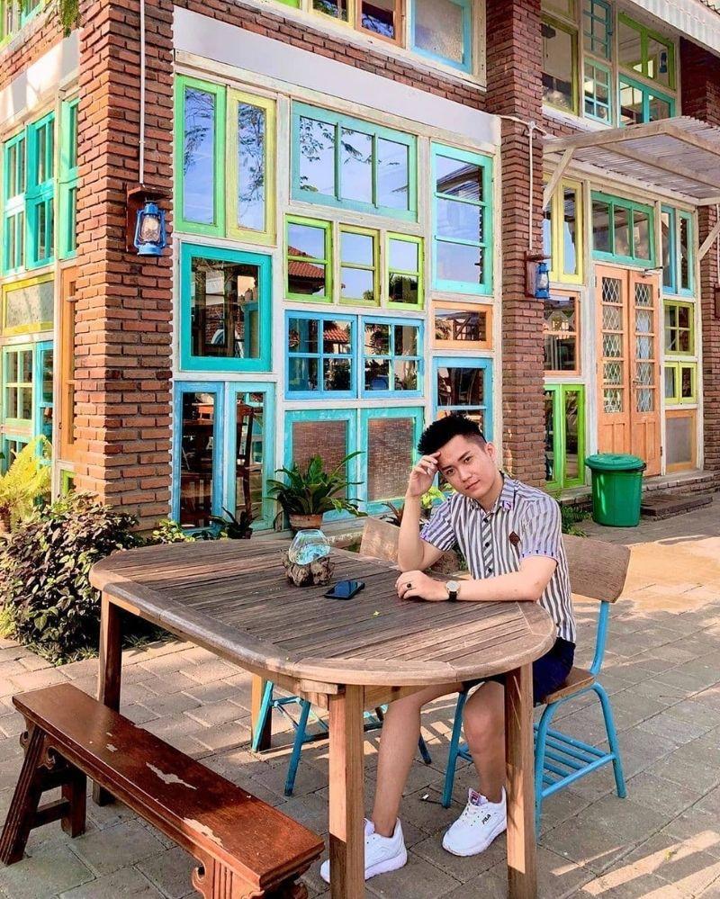 4. Mama Noi