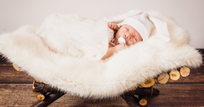 Ini Jam Tidur Bayi 2 Bulan Ideal, Mama Wajib Tahu
