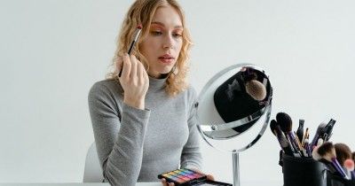 5 Tips Makeup Mata Monolid agar Riasan Tampak Sempurna