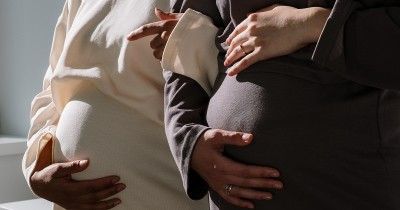 Mitos Kehamilan Kembar yang Sering Didengar Ibu Hamil