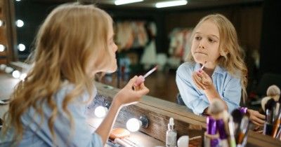 5 Dampak Buruk Malas Menghapus Makeup Perlu Remaja Tahu