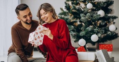 6 Rekomendasi Merek Baju Natal untuk Ibu Hamil, Simple dan Feminin