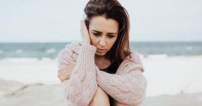 5 Cara Mengatasi Rasa Penyesalan, Belajar Memaafkan Diri Sendiri