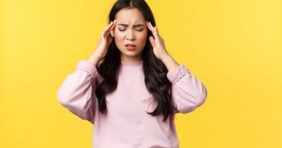5 Cara Alami Redakan Sakit Kepala Ibu Menyusui