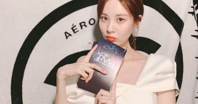 5 Idol Kpop Hobi Baca Buku, Ada IU Jisoo Blackpink