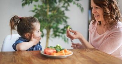 7 Cara Ampuh Mengatasi Anak Susah Makan Sayur Buah
