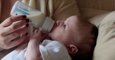 5 Fakta Mengenai Bayi Mengonsumsi Susu Formula