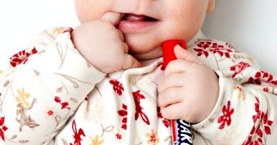 Memakaikan Lip Balm Bayi, Apakah Aman