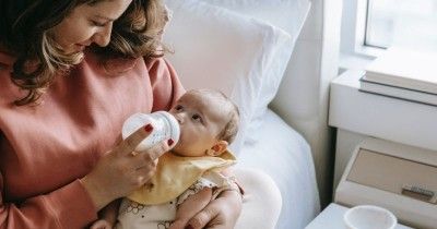 7 Rekomendasi Susu Formula Soya untuk Bayi 6-12 Bulan