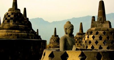 7 Wisata Religi Indonesia Dari Masjid Sampai Pura, Ada Borobudur