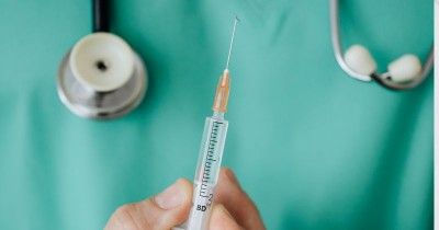 Pemerintah Kaji Vaksin Booster sebagai Syarat Perjalanan