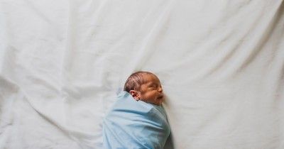 Kenapa Bayi Baru Lahir Punya Banyak Rambut Halus di Tubuhnya?
