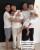 7. Tidak lupa menjadikan newborn photoshoot jadi sesi foto keluarga