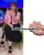 7. Si Pinky, Tiara tampil manis anggun sepatu pink seharga Rp 1 juta