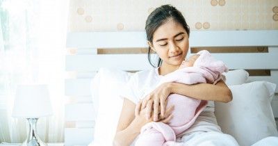 Tips Menidurkan Bayi Benar menurut American Academy of Pediatrics