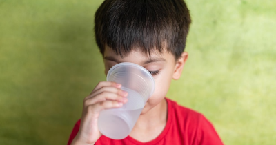 Penting Minum Air Pengaruh Kesehatan Ginjal Anak