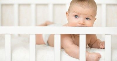 6 Rekomendasi Mesin White Noise untuk Tingkatkan Kualitas Tidur Bayi