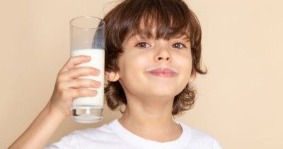 10 Rekomendasi Susu Tinggi Kalori Anak