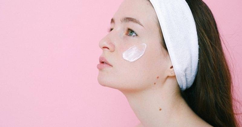 Perawatan Dan Rekomendasi Skincare Kulit Kombinasi | Popmama.com