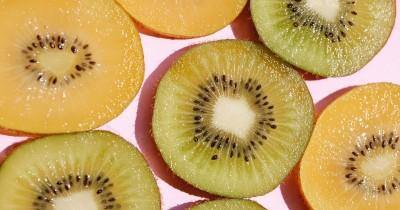 Mana Lebih Baik Bayi, Buah Kiwi Kuning atau Hijau