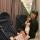 6. Potret Canti Tachril menyusui Baby Nae fitting room