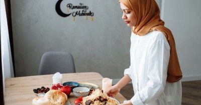 12 Kebiasaan Buruk saat Ramadan yang Bisa Memengaruhi Kesehatan