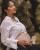 7. Kehamilan kedua Acha pancarkan aura pregnancy glow-nya