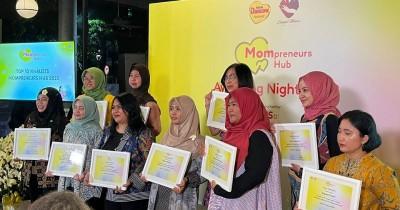 Anak Tetap Bisa Bahagia Sejahtera Meski Single Mom, Ini Caranya