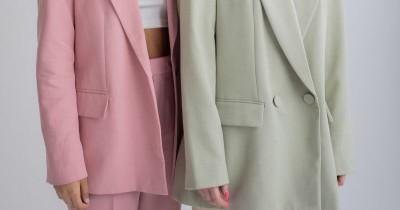 7 Inspirasi Oversized Blazer ala Selebgram, Gaya Sporty hingga Formal