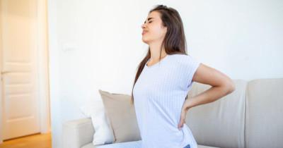 Bekerja dari Rumah Simak 7 Tips Cegah Nyeri Punggung Semakin Parah