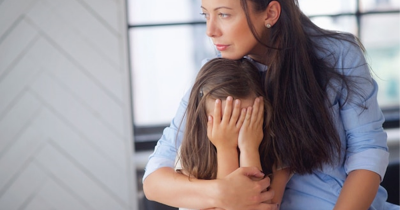 5 Cara Menjelaskan Bersedih Itu Tidak Apa-Apa Anak