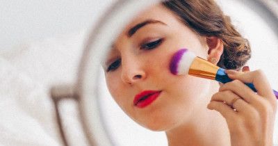 Dikabarkan Harus Ganti KTP Jakarta, Ini Tips Makeup untuk Pas Foto